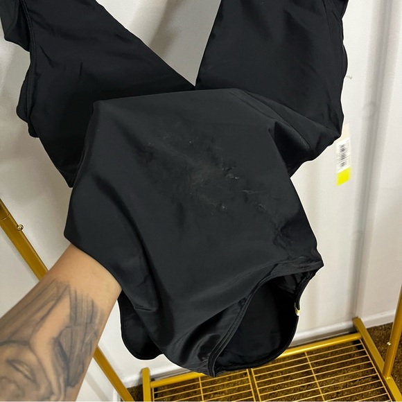 Summersalt Women's The Ruffle Backflip Swimsuit in Black Size 14 - Picture 12 of 12